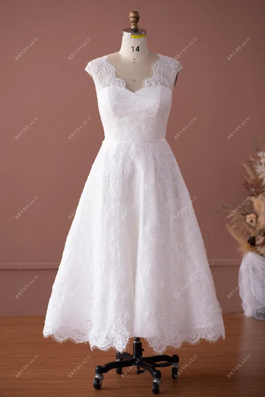 Elegant Beaded Dress Vintage Scallop Neck Lace Tea Length City Wedding Dress
