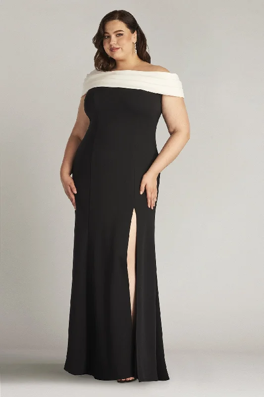 Metallic Formal Dress Tadashi Shoji BOS24113LQ Long Fitted Formal Plus Size Slit Dress Metallic Formal Dress Tadashi Shoji BOS24113LQ Long Fitted Formal Plus Size Slit Dress