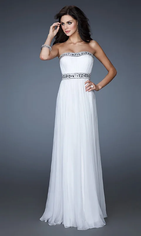 Delicate Lace Dress La Femme 18241