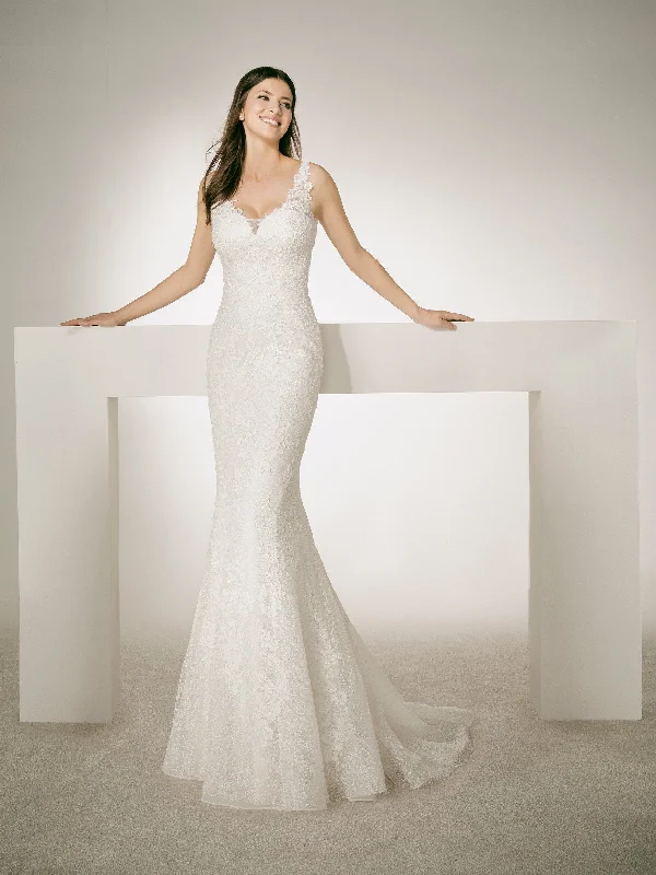 Romantic Evening Gown White One Bridal CHRIS Size 10 Long Fitted Mermaid Lace wedding Dress Sheer Strap Gown Romantic Evening Gown White One Bridal CHRIS Size 10 Long Fitted Mermaid Lace wedding Dress Sheer Strap Gown