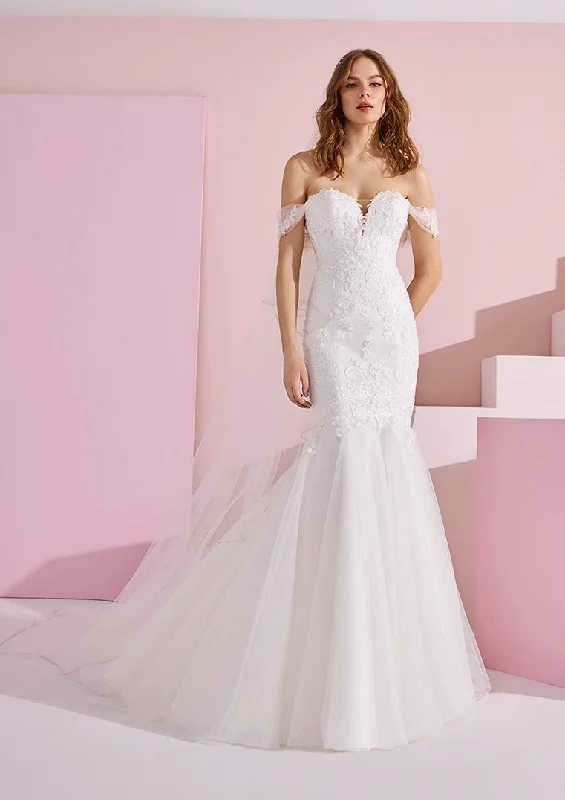 Formal Red Dress White One Bridal MEL Size 12 Mermaid Wedding Dress Off Shoulder Plunging Embellished Gown Formal Red Dress White One Bridal MEL Size 12 Mermaid Wedding Dress Off Shoulder Plunging Embellished Gown