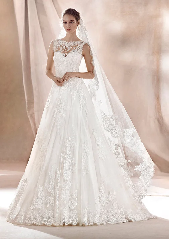 Charcoal Gray Gown White One Bridal SARA Size 20 Long Lace Ballgown Sheer High Neck Wedding Dress Sleeveless Charcoal Gray Gown White One Bridal SARA Size 20 Long Lace Ballgown Sheer High Neck Wedding Dress Sleeveless