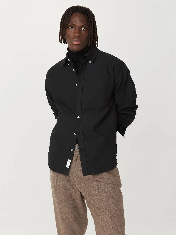 Contemporary Wear The Loose Oxford Shirt in Black