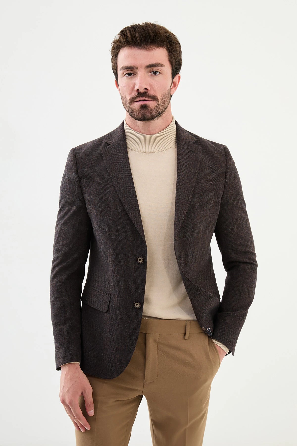Monotone Outfit Bojoni Capena Plaid Slim Fit Mono Collar Classic Wool Brown Blazer Monotone Outfit Bojoni Capena Plaid Slim Fit Mono Collar Classic Wool Brown Blazer