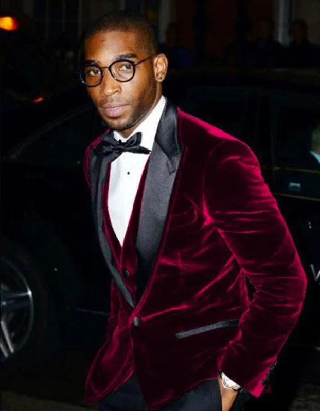 Beachwear Style Mens Designer Velvet Dinner Jacket in Burgundy