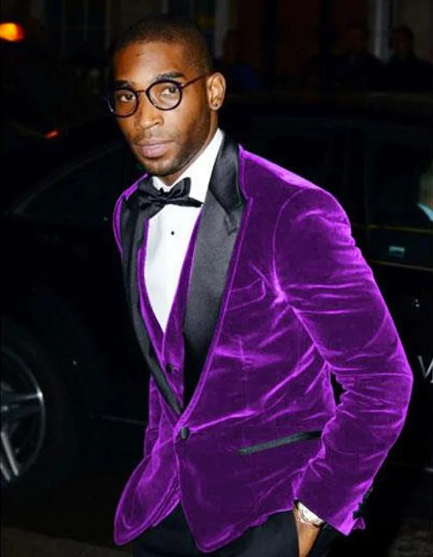 Casual Chic Mens Designer Velvet Tuxedo in Purple