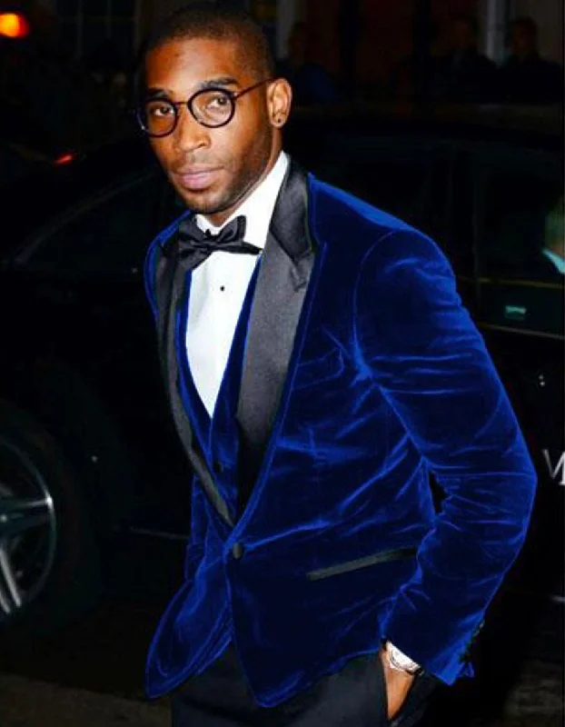 Minimalist Aesthetic Mens Designer Velvet Tuxedo Dinner Jacket in Dark Royal Blue